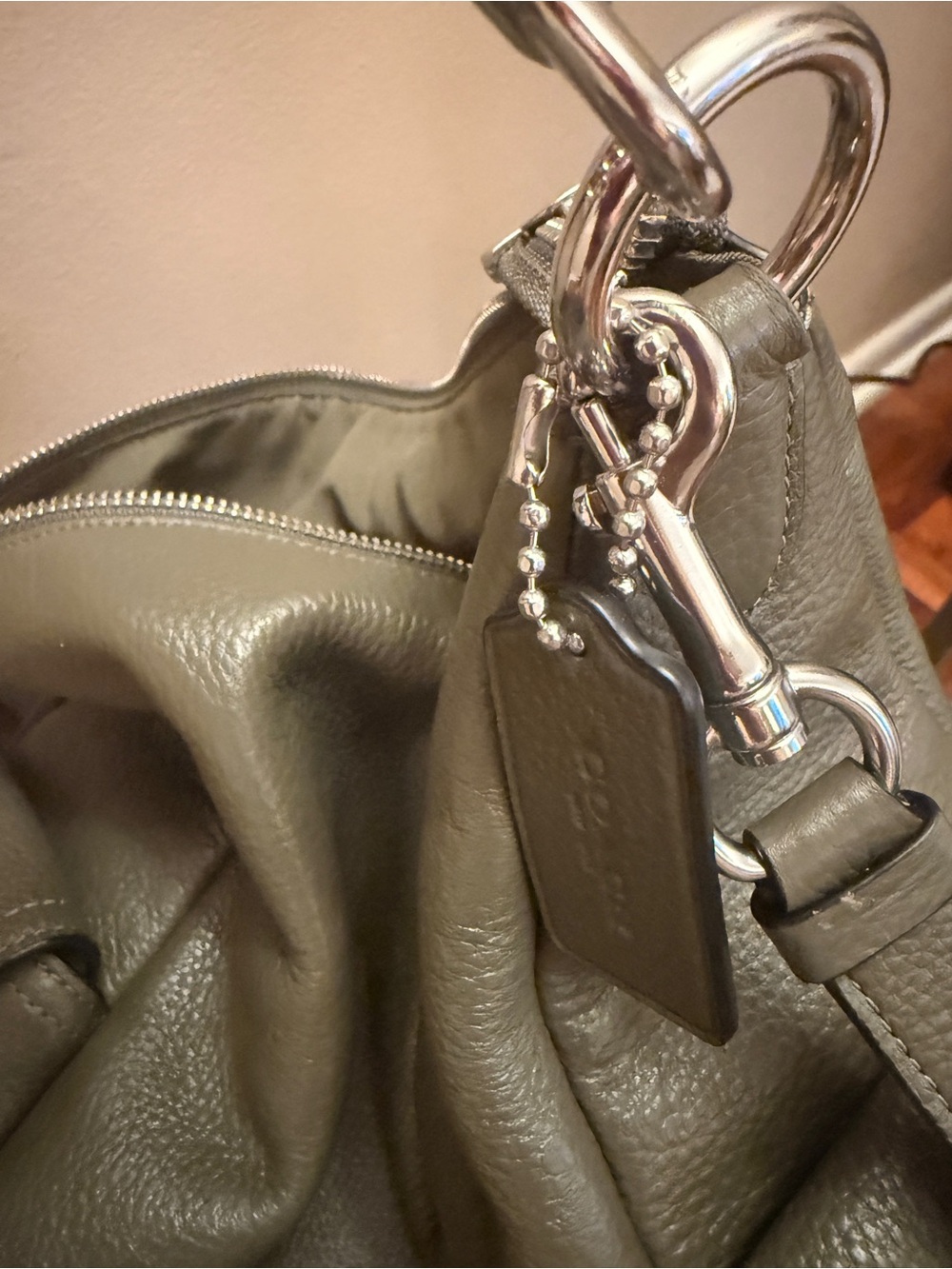 Coach Olive Green Leather Shoulder Bag - Picture 4 of 10
